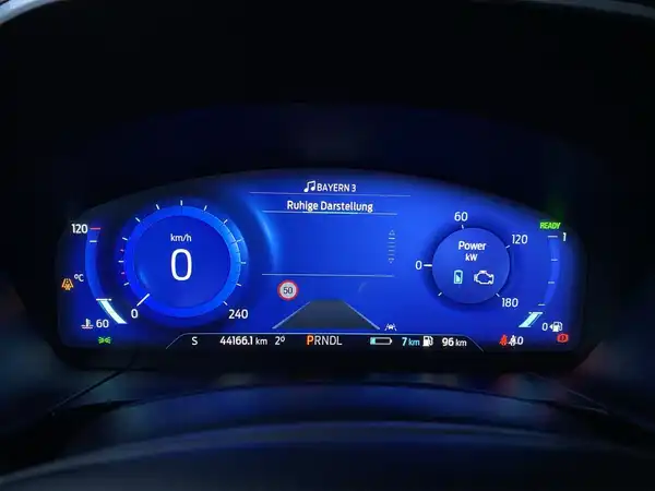 FORD KUGA (15/21)