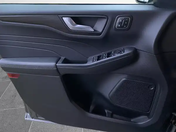 FORD KUGA (16/21)