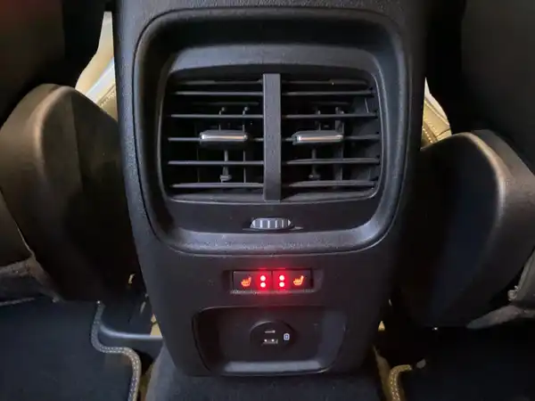 FORD KUGA (19/21)