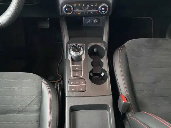 FORD KUGA (10/23)