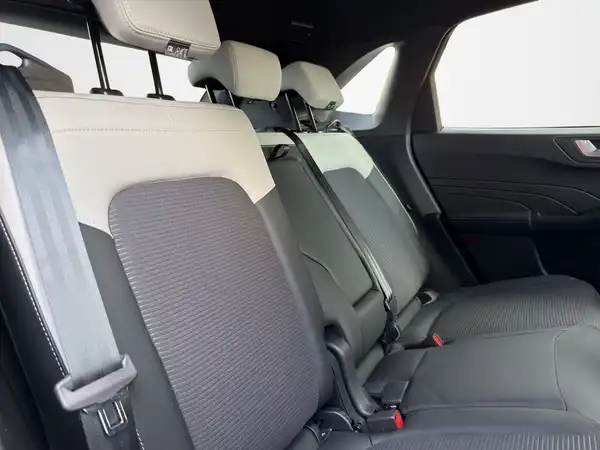 FORD KUGA (13/20)