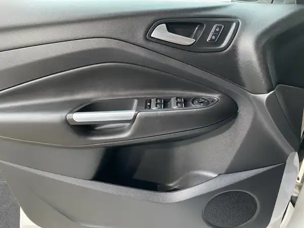 FORD KUGA (17/22)