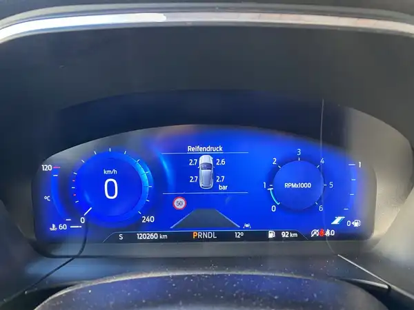 FORD KUGA (16/22)
