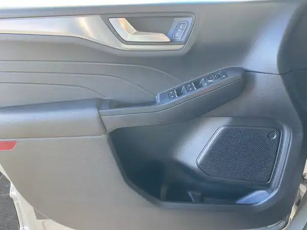 FORD KUGA (17/22)