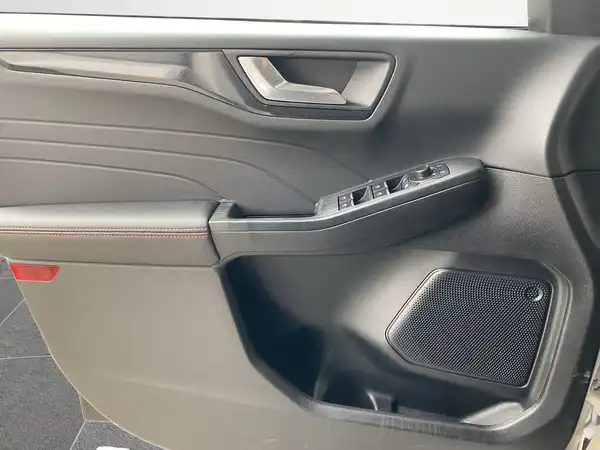FORD KUGA (17/22)