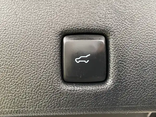 FORD KUGA (22/22)