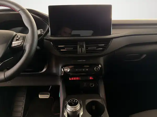 FORD KUGA (9/16)