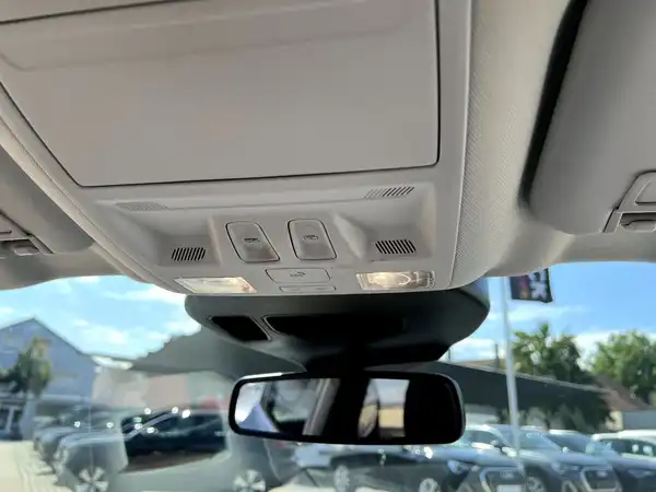 FORD KUGA (28/28)
