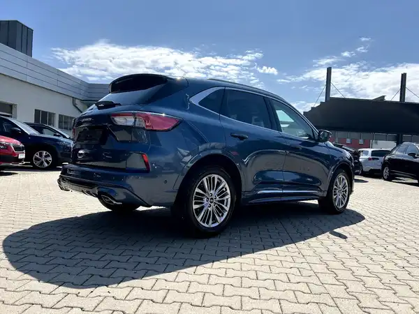 FORD KUGA (4/28)