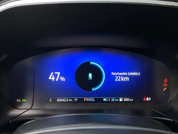 FORD KUGA (16/23)