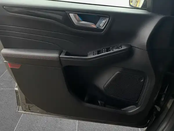 FORD KUGA (17/23)