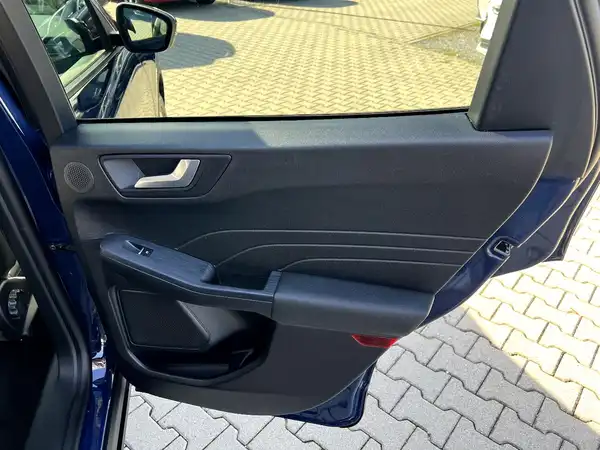 FORD KUGA (15/29)