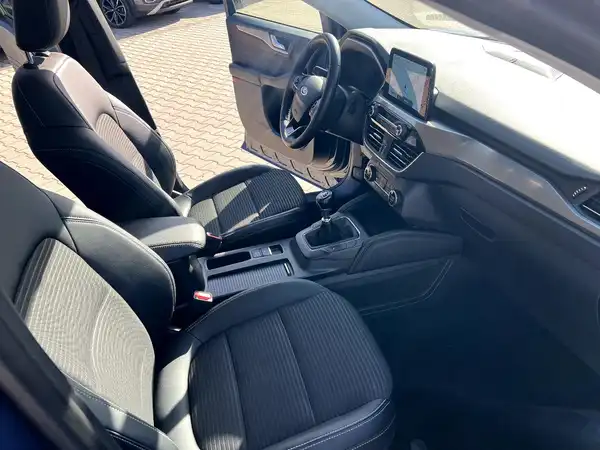 FORD KUGA (22/29)
