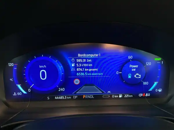 FORD KUGA (16/22)