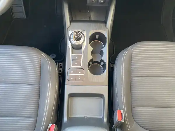 FORD KUGA (9/22)