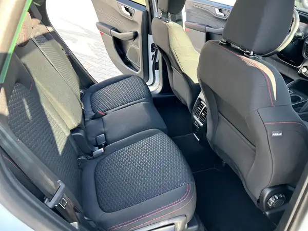 FORD KUGA (15/23)