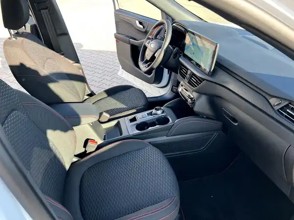 FORD KUGA (20/23)