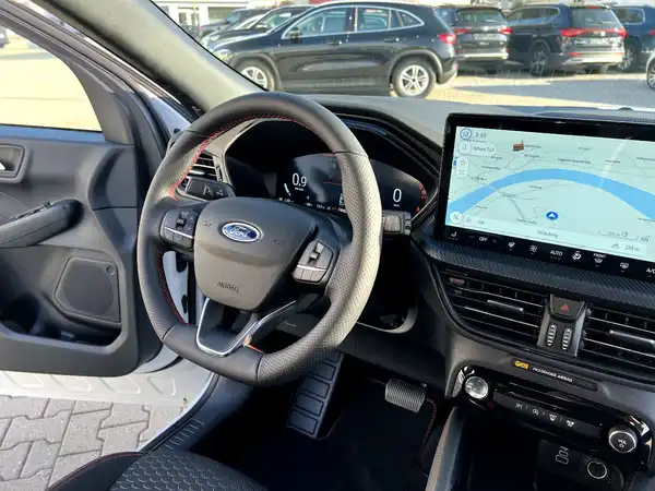 FORD KUGA (23/23)