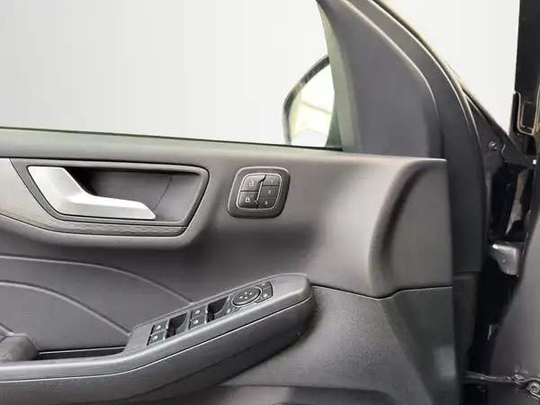 FORD KUGA (16/16)
