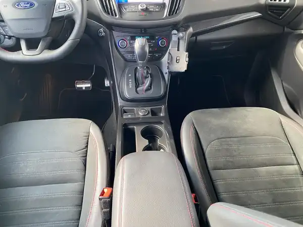 FORD KUGA (9/21)