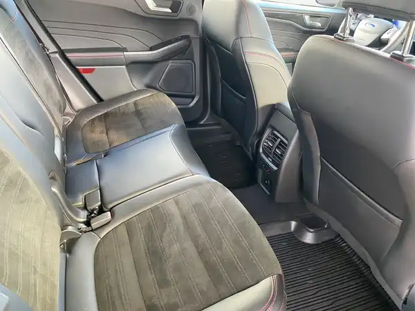 FORD KUGA (13/21)