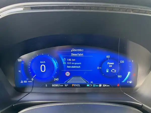 FORD KUGA (16/21)