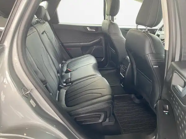 FORD KUGA (13/23)