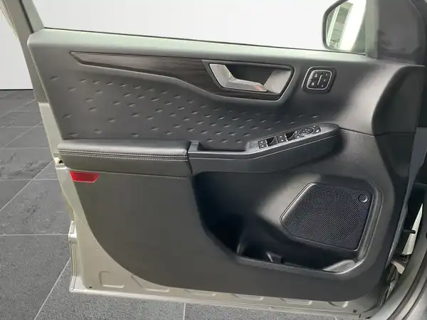 FORD KUGA (17/23)