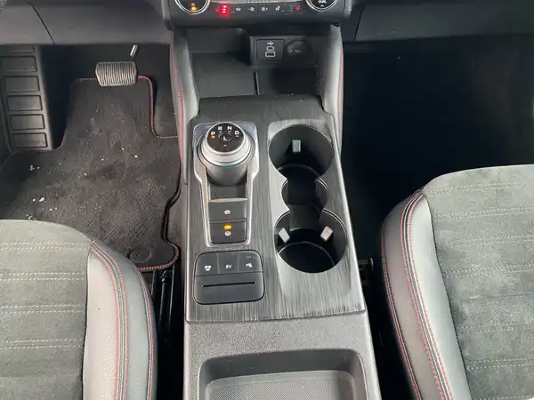 FORD KUGA (10/21)