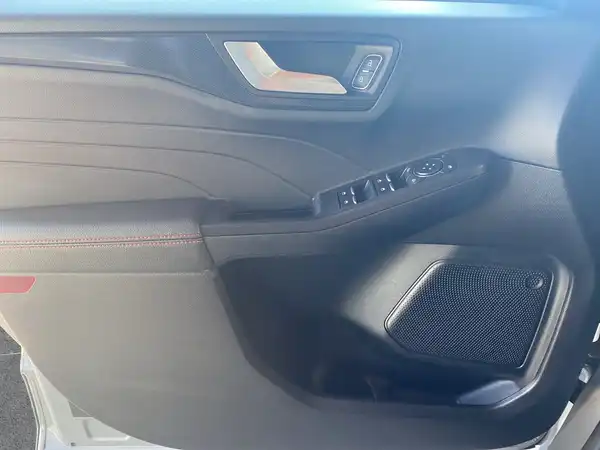 FORD KUGA (17/21)