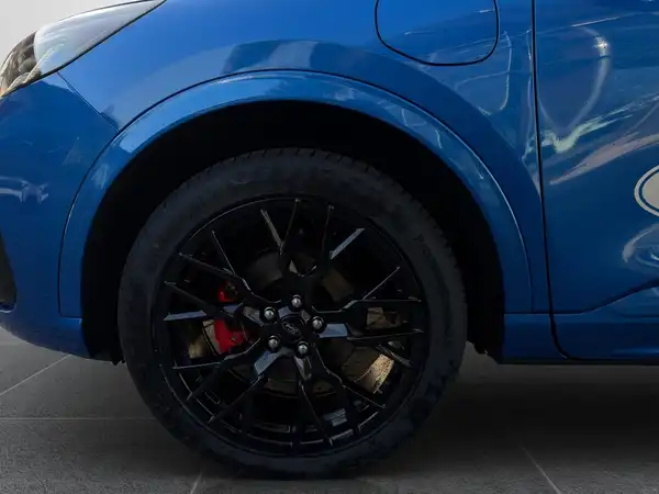 FORD KUGA (15/18)