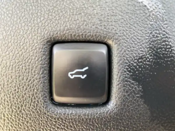 FORD KUGA (21/21)