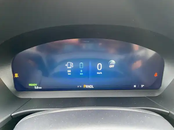 FORD KUGA (16/21)
