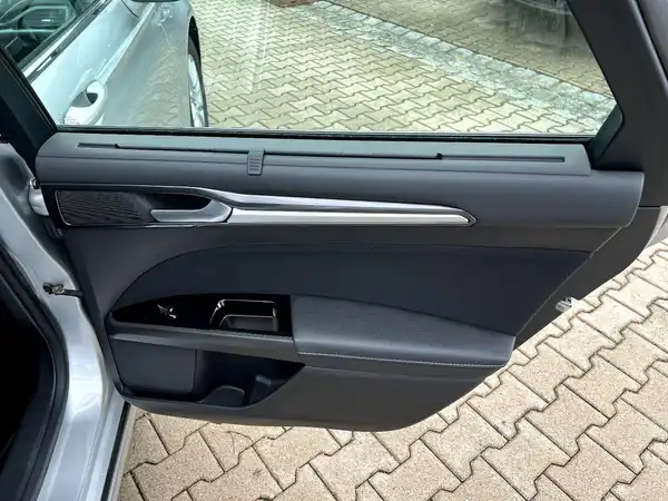 FORD MONDEO (15/27)