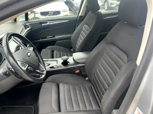 FORD MONDEO (9/27)