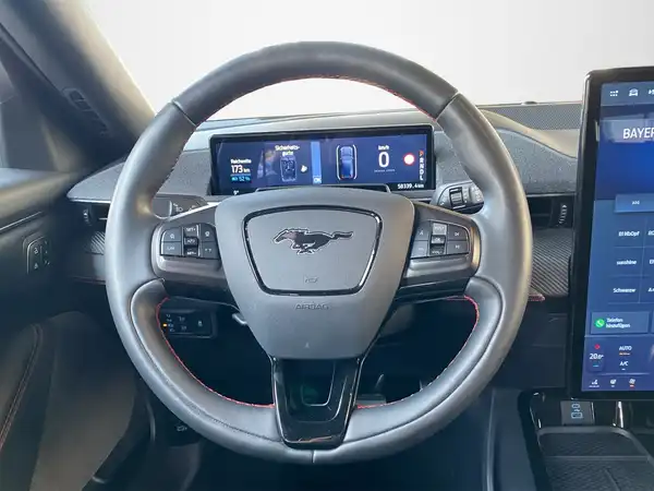 FORD MUSTANG (10/21)