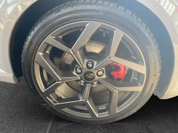 FORD PUMA (8/19)