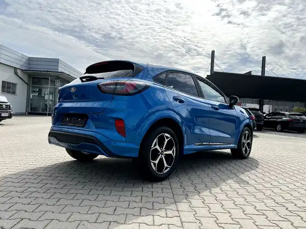 FORD PUMA (4/27)