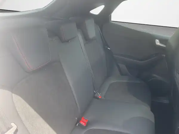 FORD PUMA (13/19)