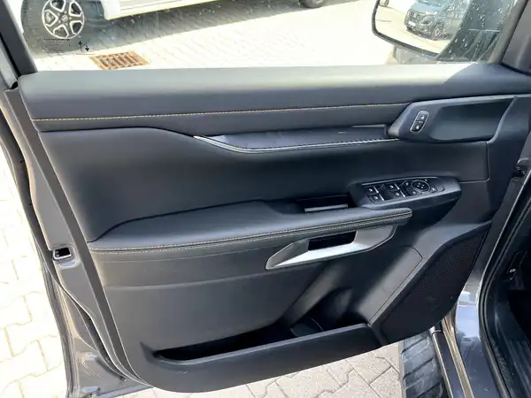 FORD RANGER (11/28)