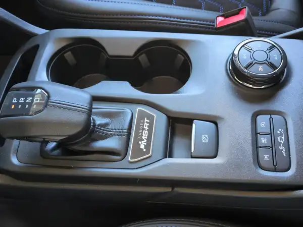 FORD RANGER (19/19)