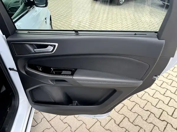 FORD S-MAX (15/28)