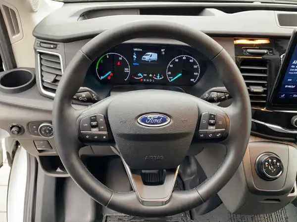 FORD TRANSIT (14/17)