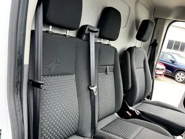 FORD TRANSIT (19/24)