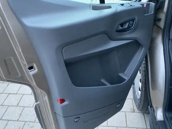 FORD TRANSIT (17/17)