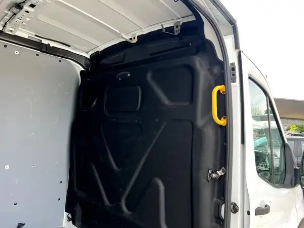 FORD TRANSIT (15/24)