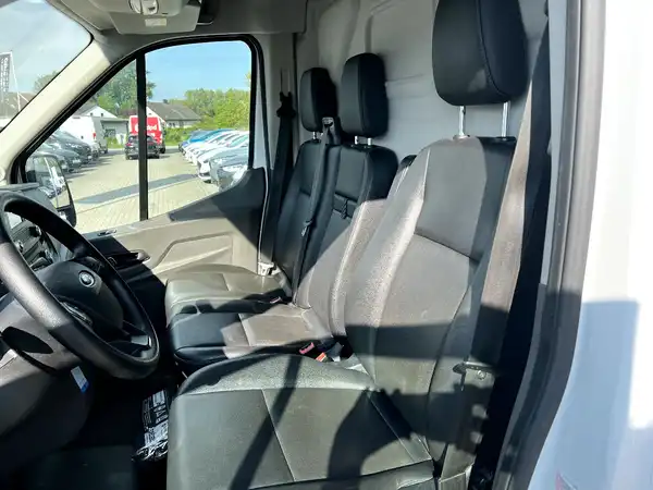 FORD TRANSIT (16/24)