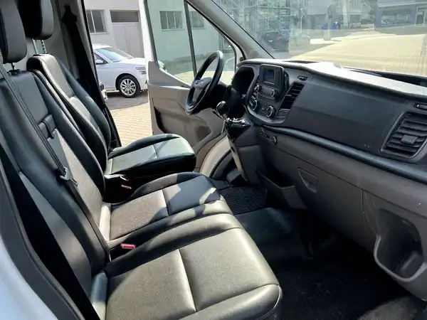 FORD TRANSIT (20/24)