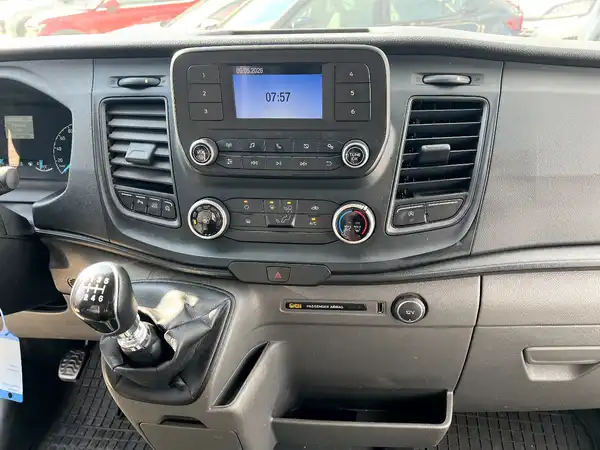 FORD TRANSIT (22/24)