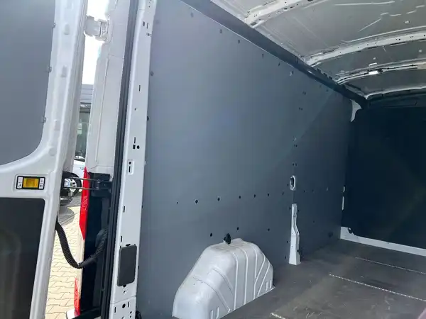 FORD TRANSIT (10/24)